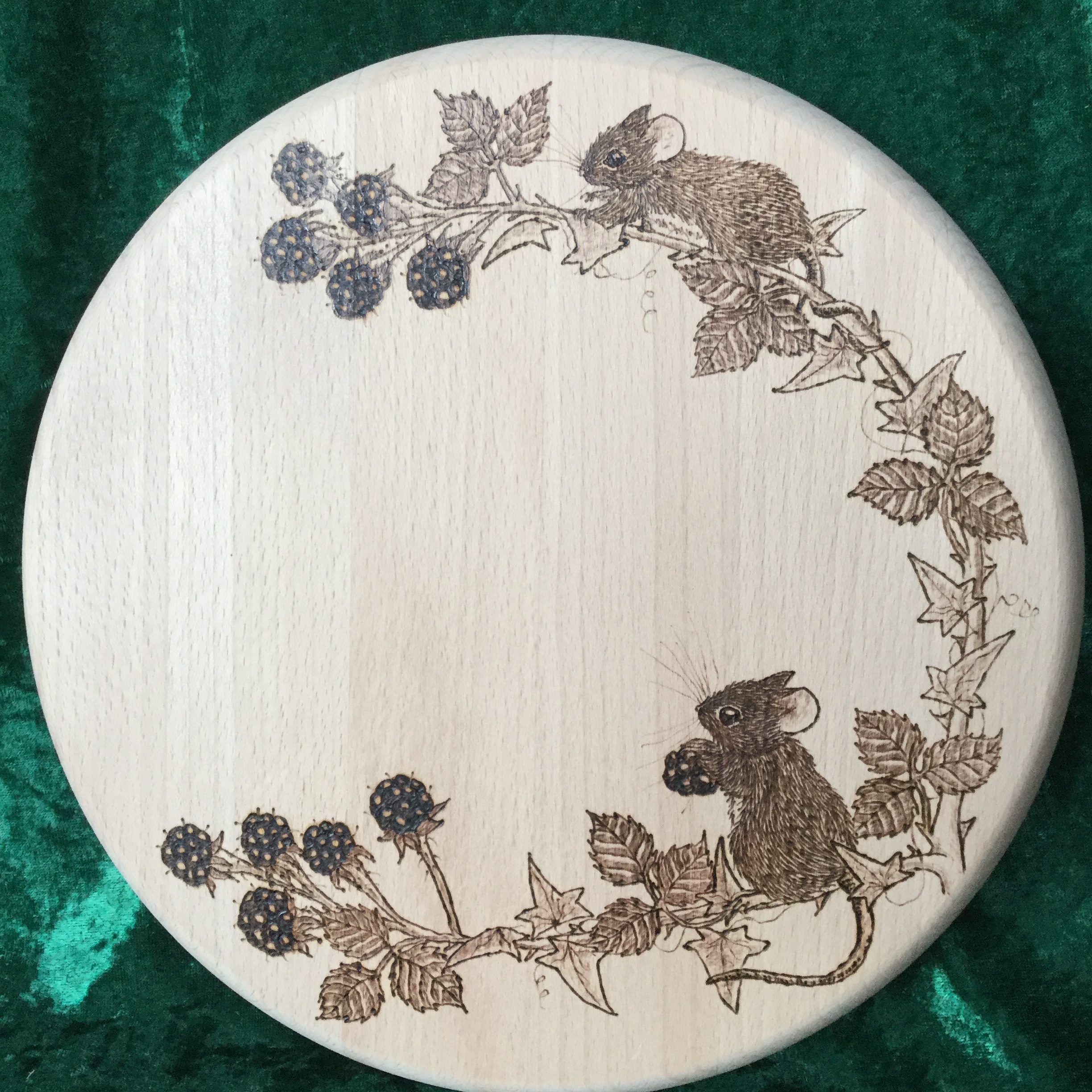 beech stool with mouse
