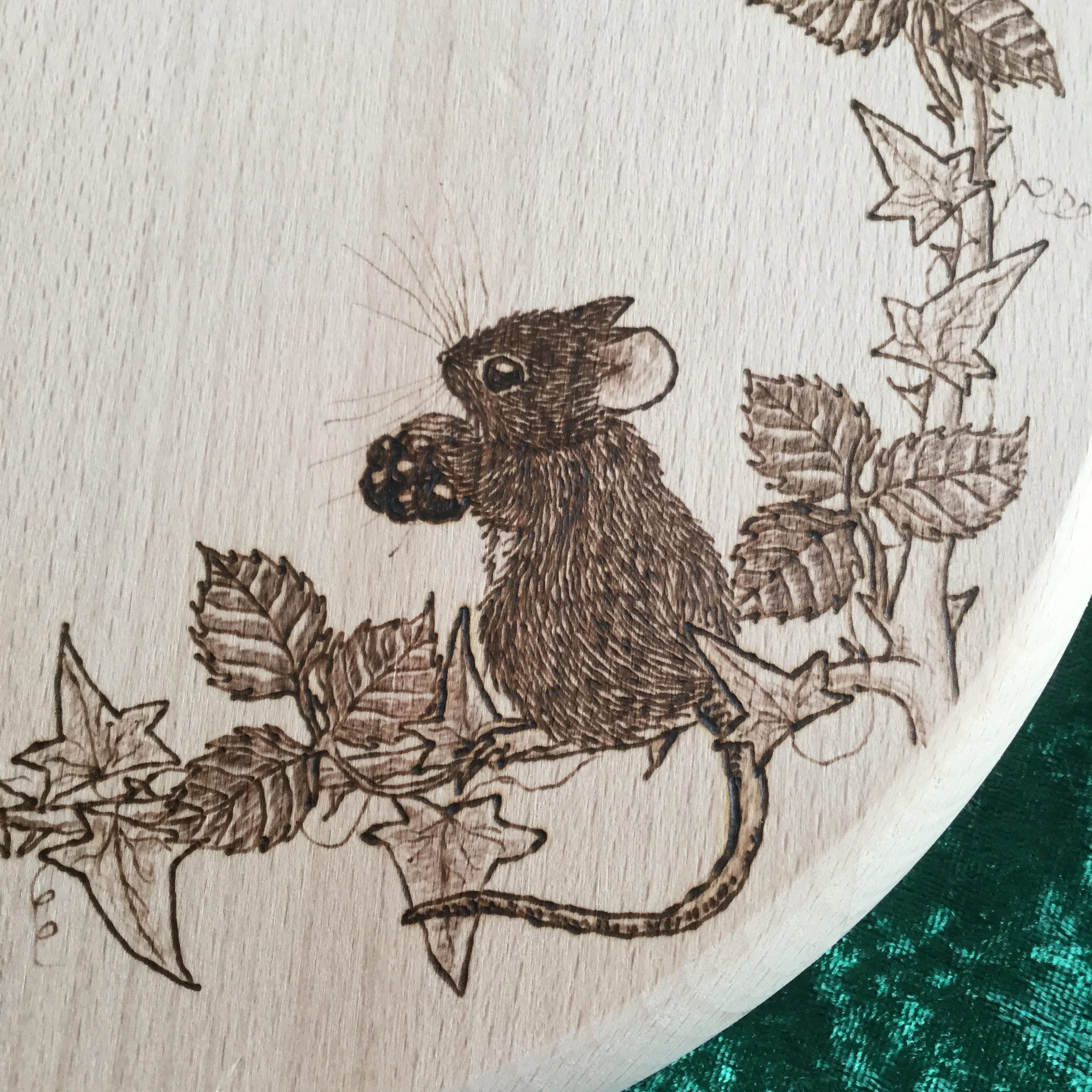beech stool with mouse