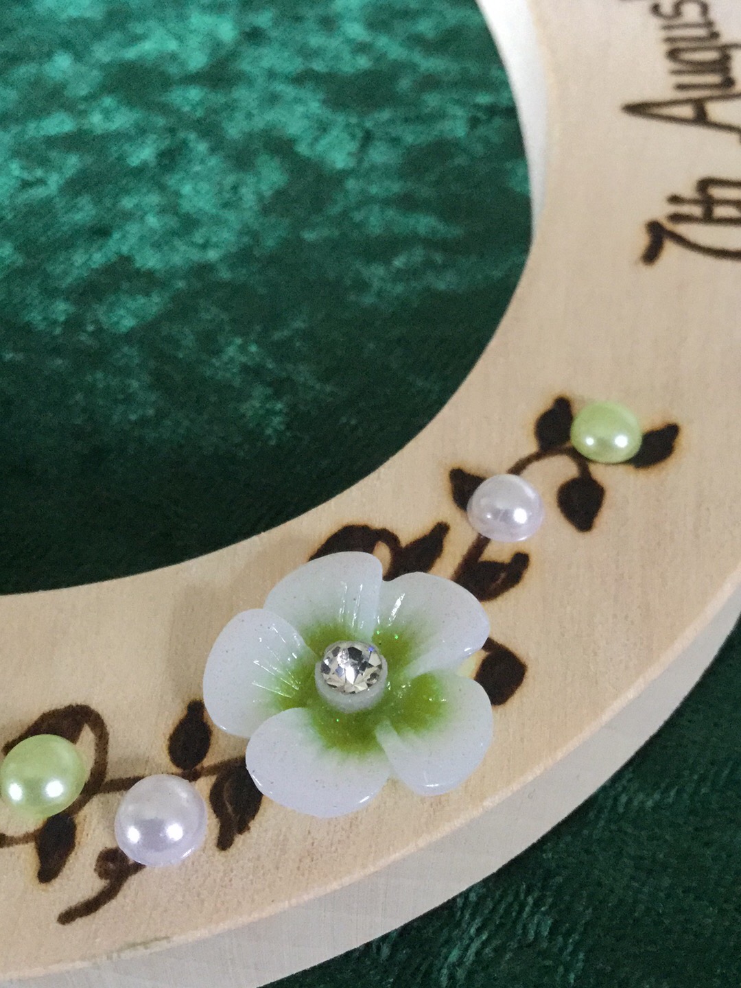 Sparkly Blossom Horseshoe - green