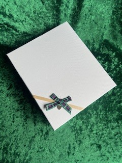 Large Presentation Box in cream and tartan