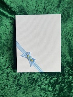 Small presentation box in blue check